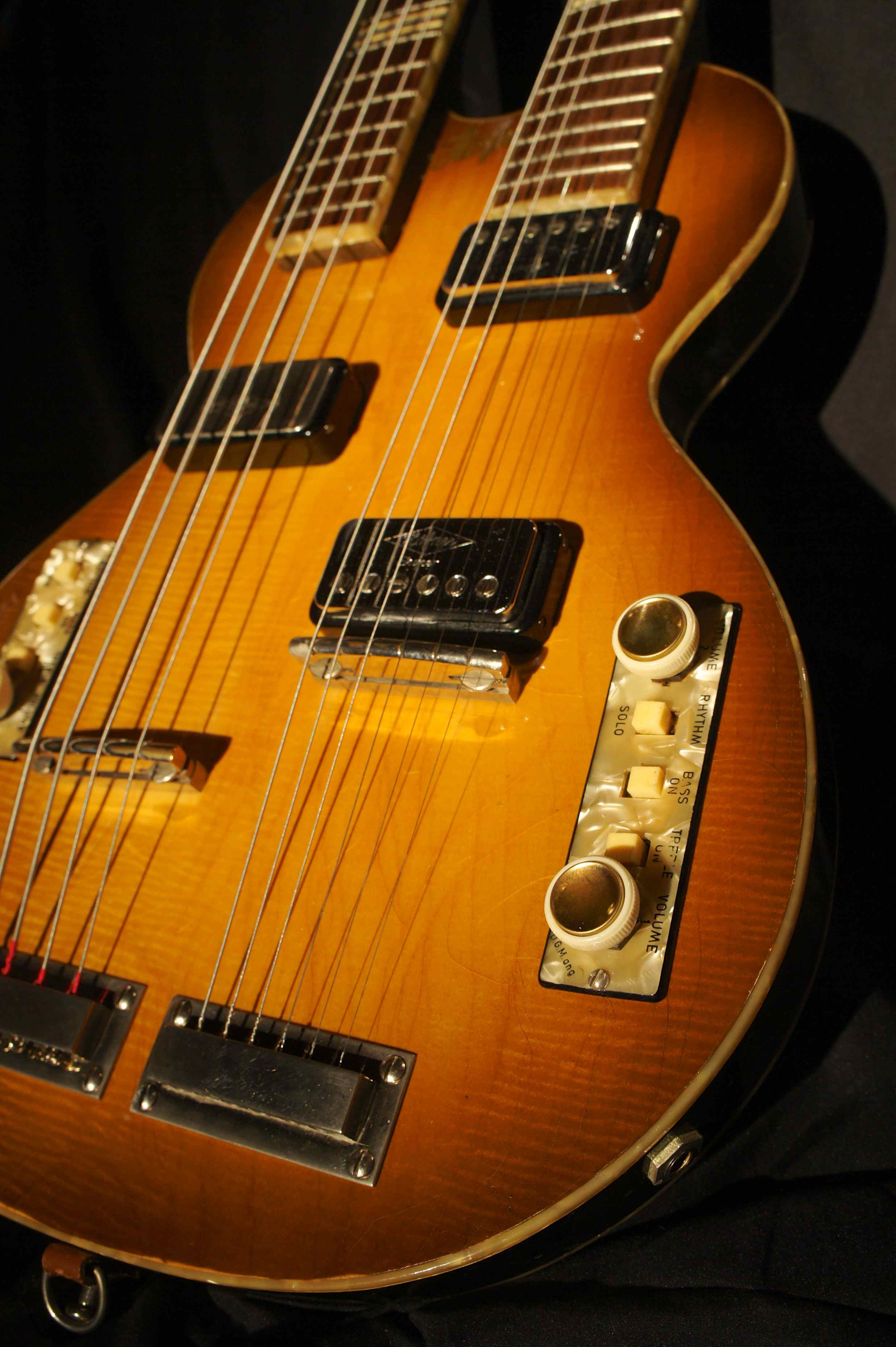 Hofner store double neck